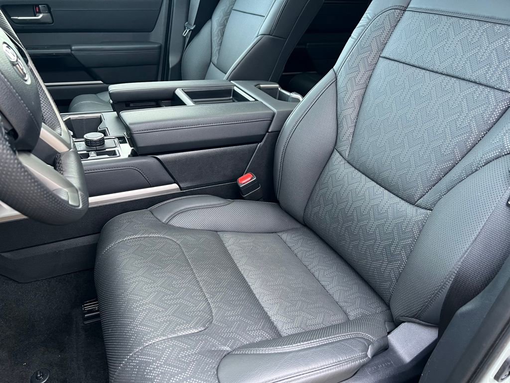 Used 2024 Toyota Tundra Limited image 11