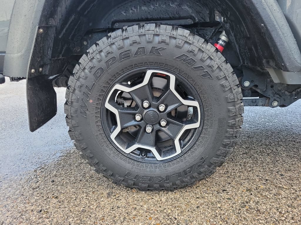 Used 2022 Jeep Gladiator Rubicon AWD/4WD image 5