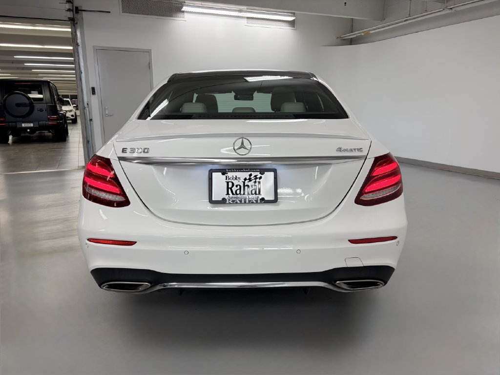 Used 2017 Mercedes-Benz E 300 4MATIC image 5