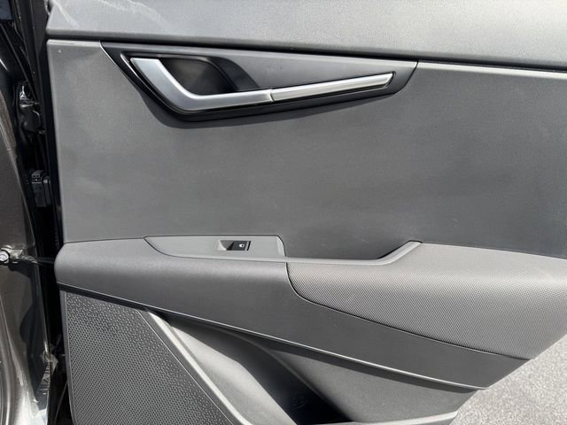 Used 2025 Kia Niro EX FWD image 27