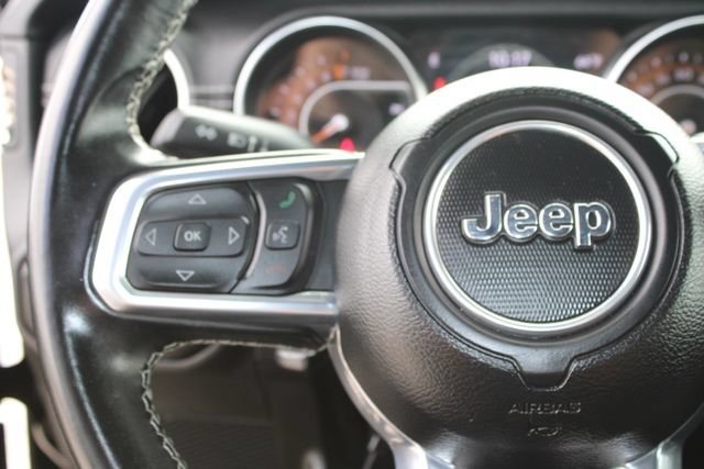 Used 2022 Jeep Wrangler Unlimited Sahara AWD/4WD image 18
