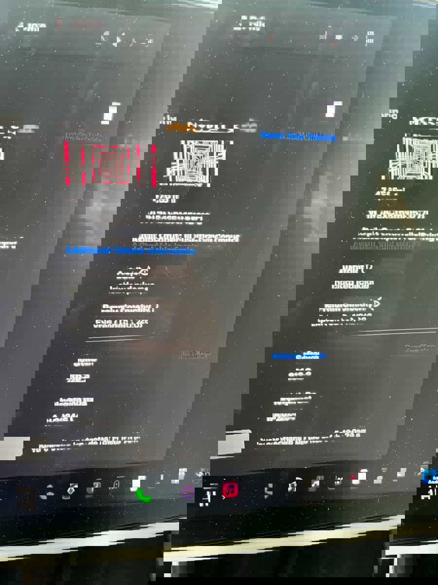 Used 2022 Tesla Model X Plaid image 9