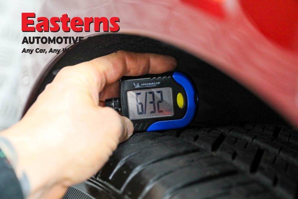 Used 2024 Buick Enclave Premium image 32