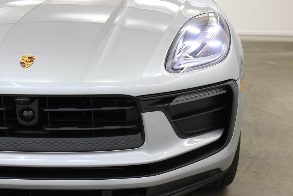 New 2026 Porsche Macan image 11