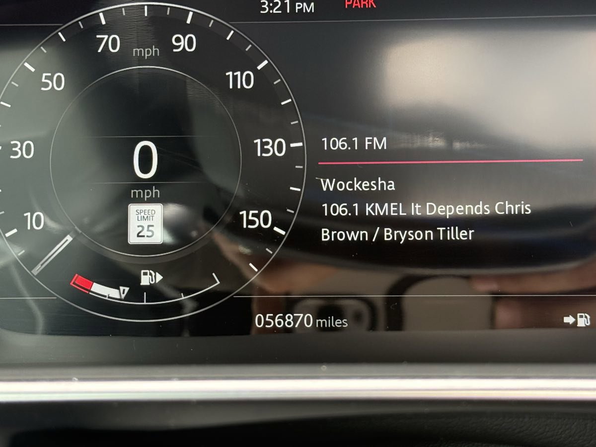 Used 2020 Land Rover Range Rover image 21