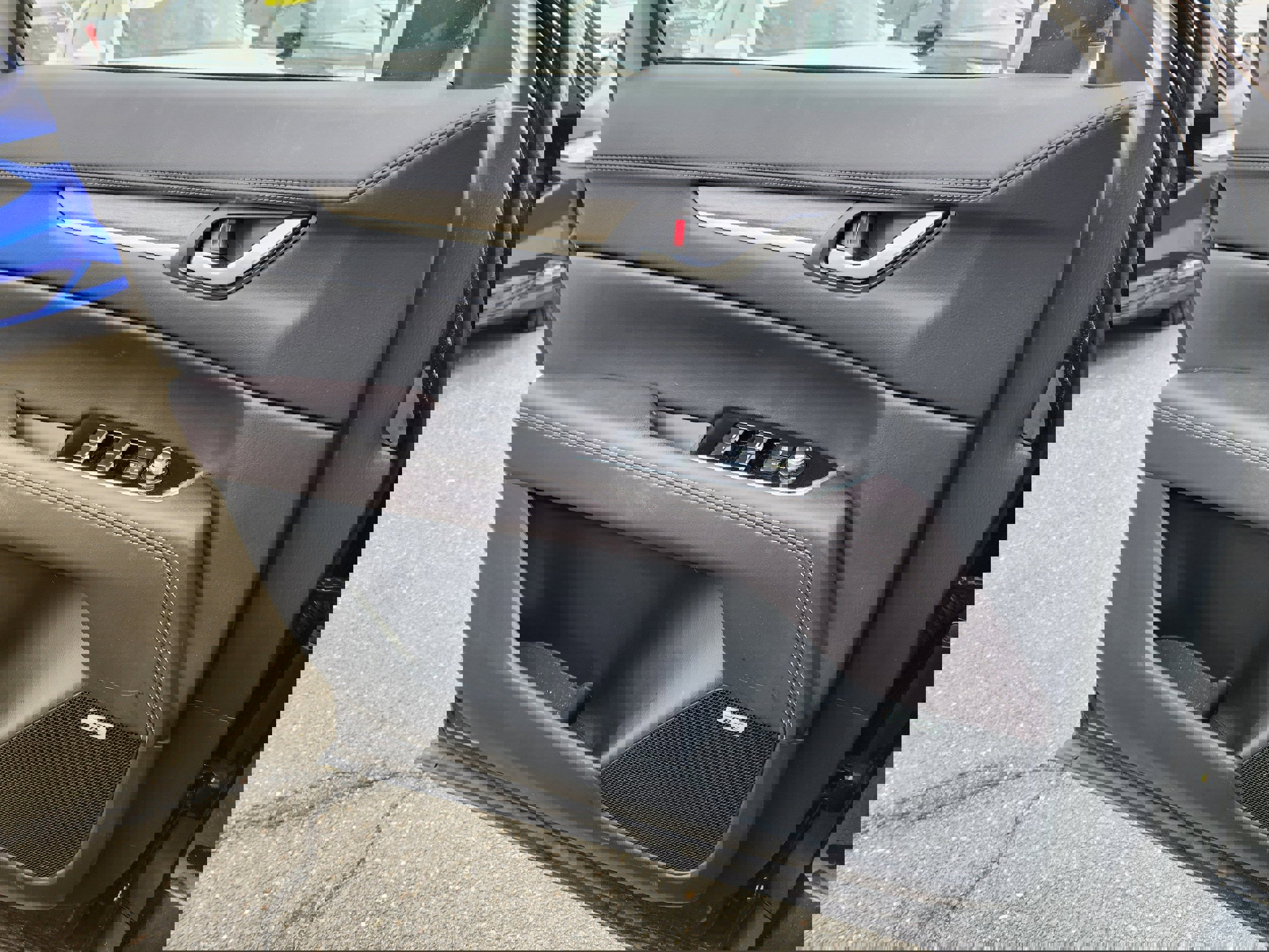 Certified 2025 MAZDA CX-5 Signature image 24