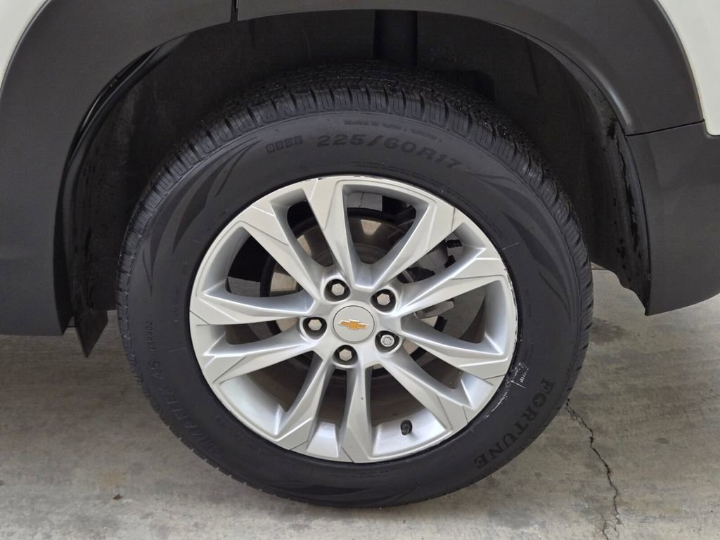 Used 2023 Chevrolet TrailBlazer LS image 10