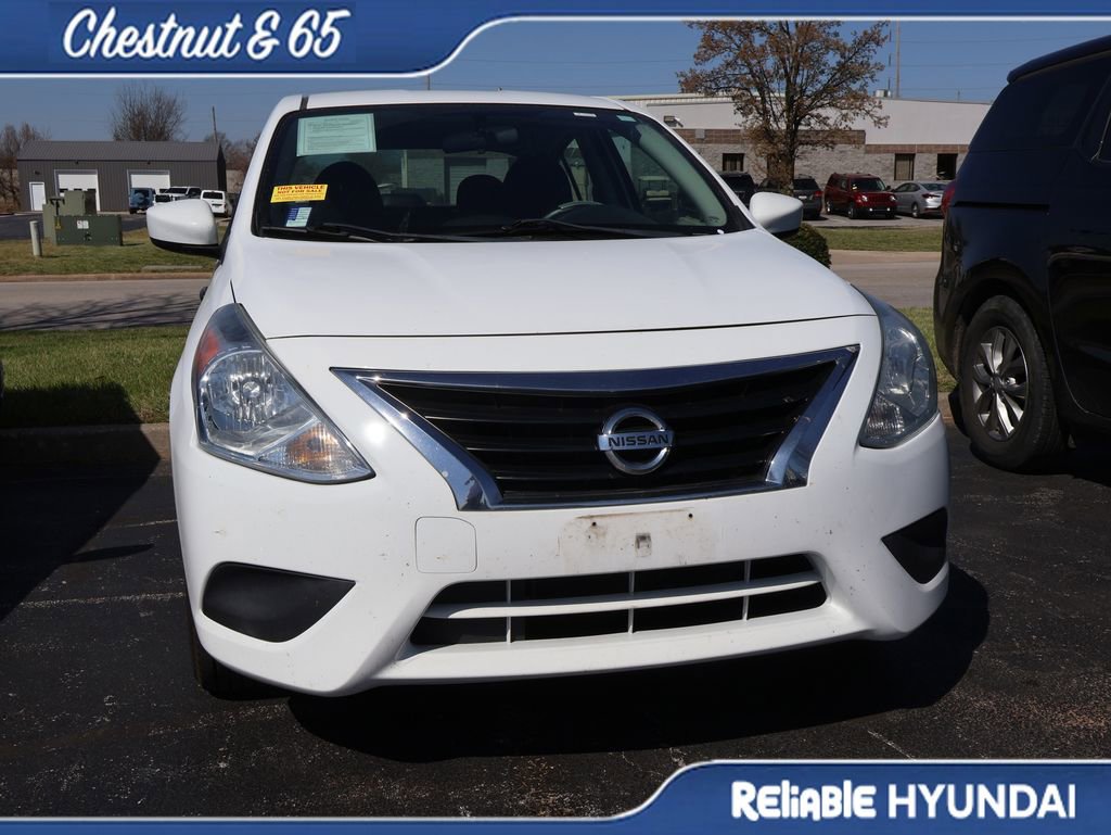 Used 2016 Nissan Versa S image 2