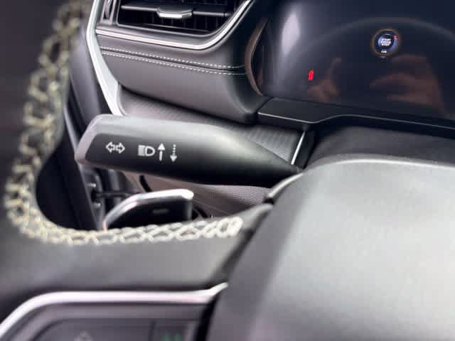 Used 2025 Jeep Grand Cherokee L Altitude RWD image 15