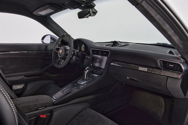 Used 2018 Porsche 911 GT2 RS image 26