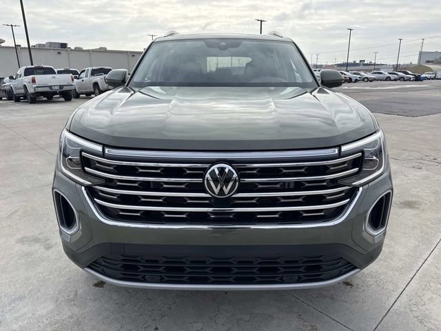 Certified 2025 Volkswagen Atlas SEL image 9