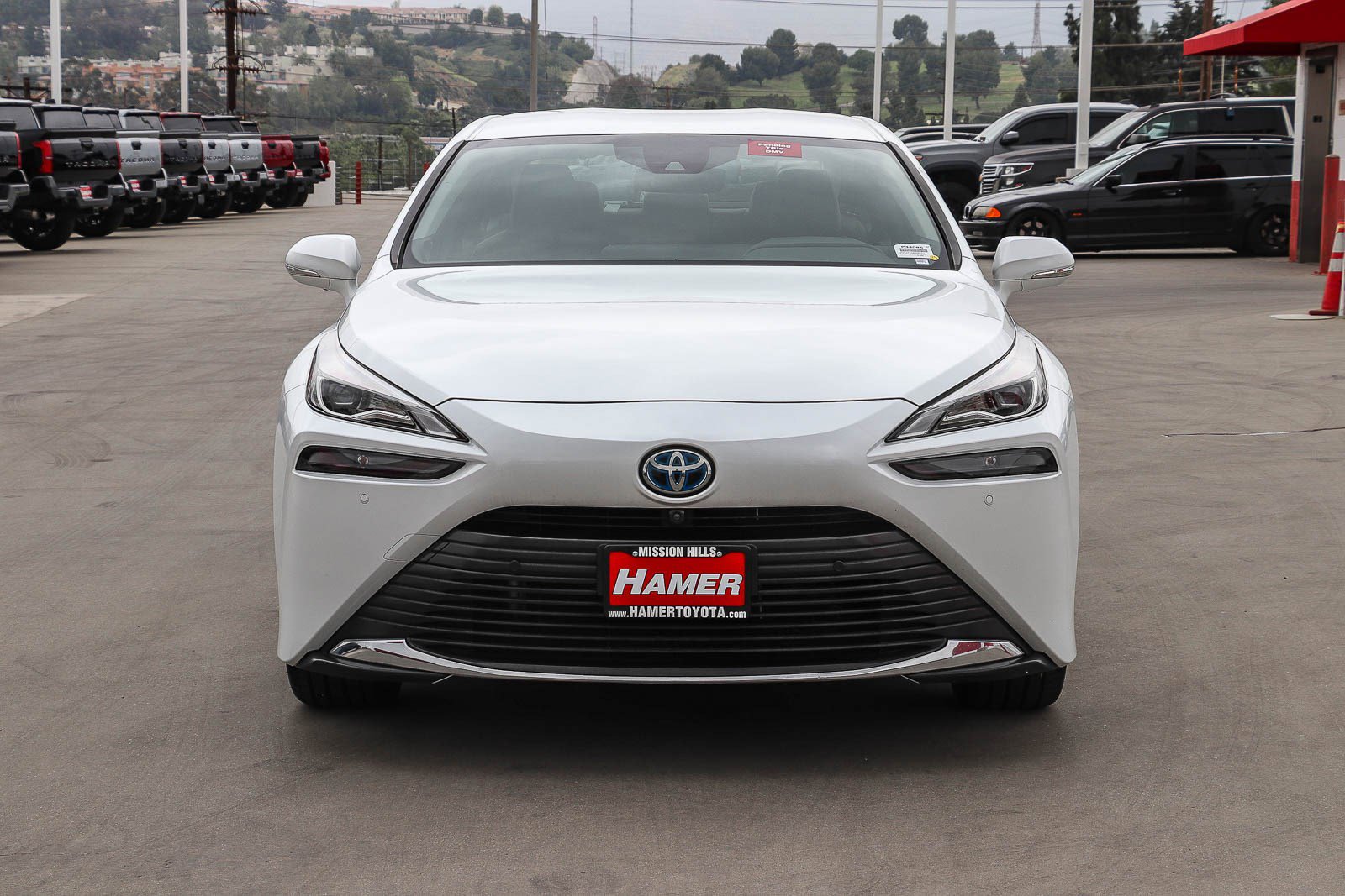 Used 2022 Toyota Mirai XLE w/ Advanced Technology Package image 2