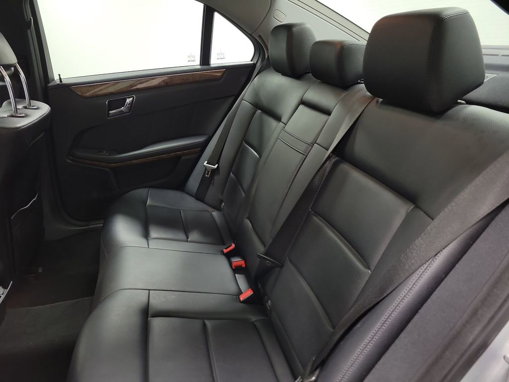 Used 2011 Mercedes-Benz E 350 4MATIC Sedan image 21