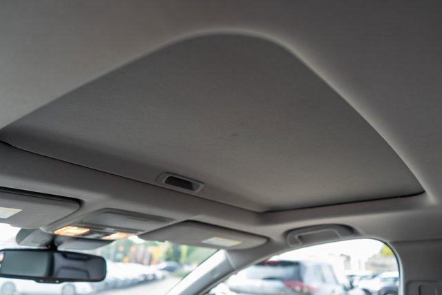 Used 2020 Honda CR-V Touring image 12