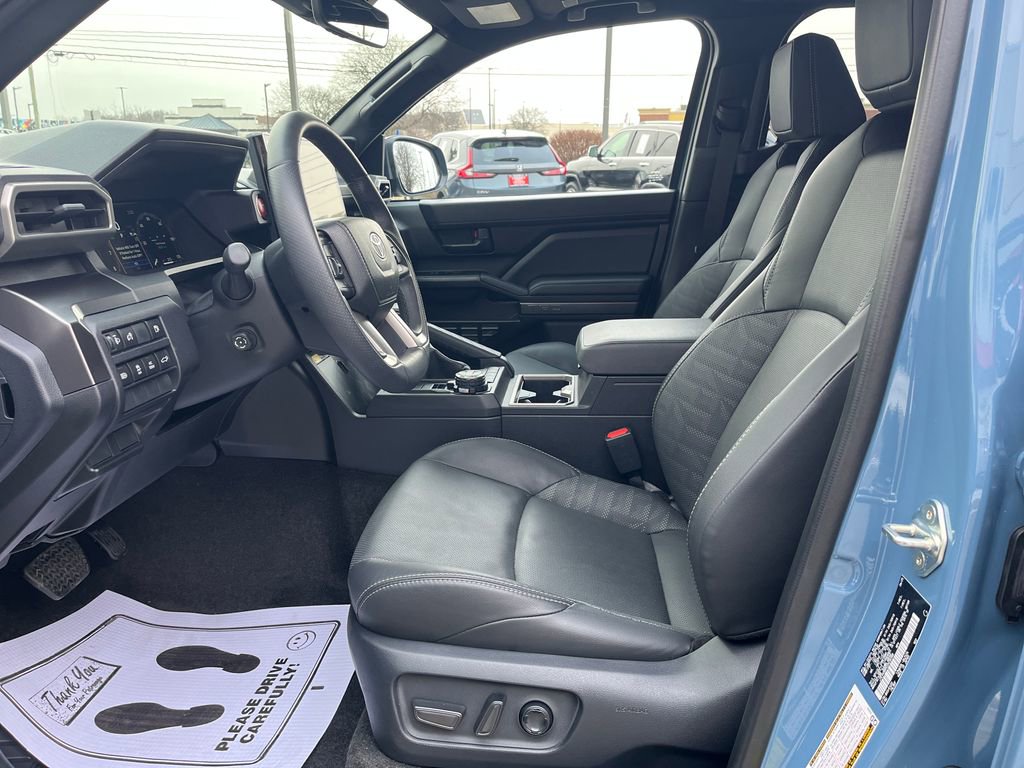 Certified 2025 Toyota 4Runner TRD Off-Road Premium image 10