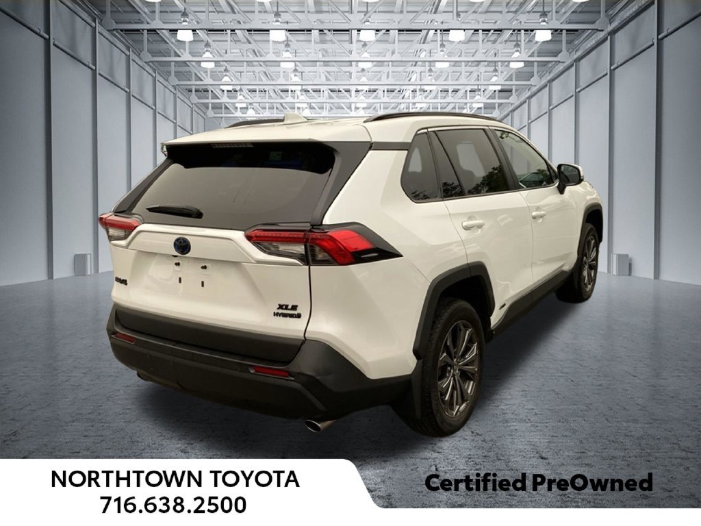 Used 2023 Toyota RAV4 XLE Premium AWD/4WD image 10