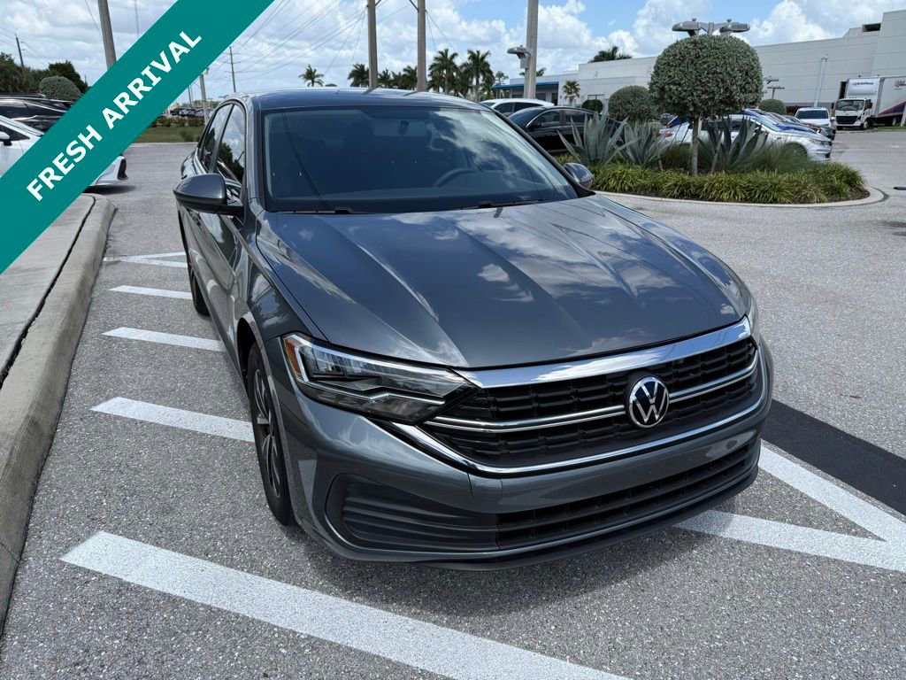 Used 2022 Volkswagen Jetta S image 14