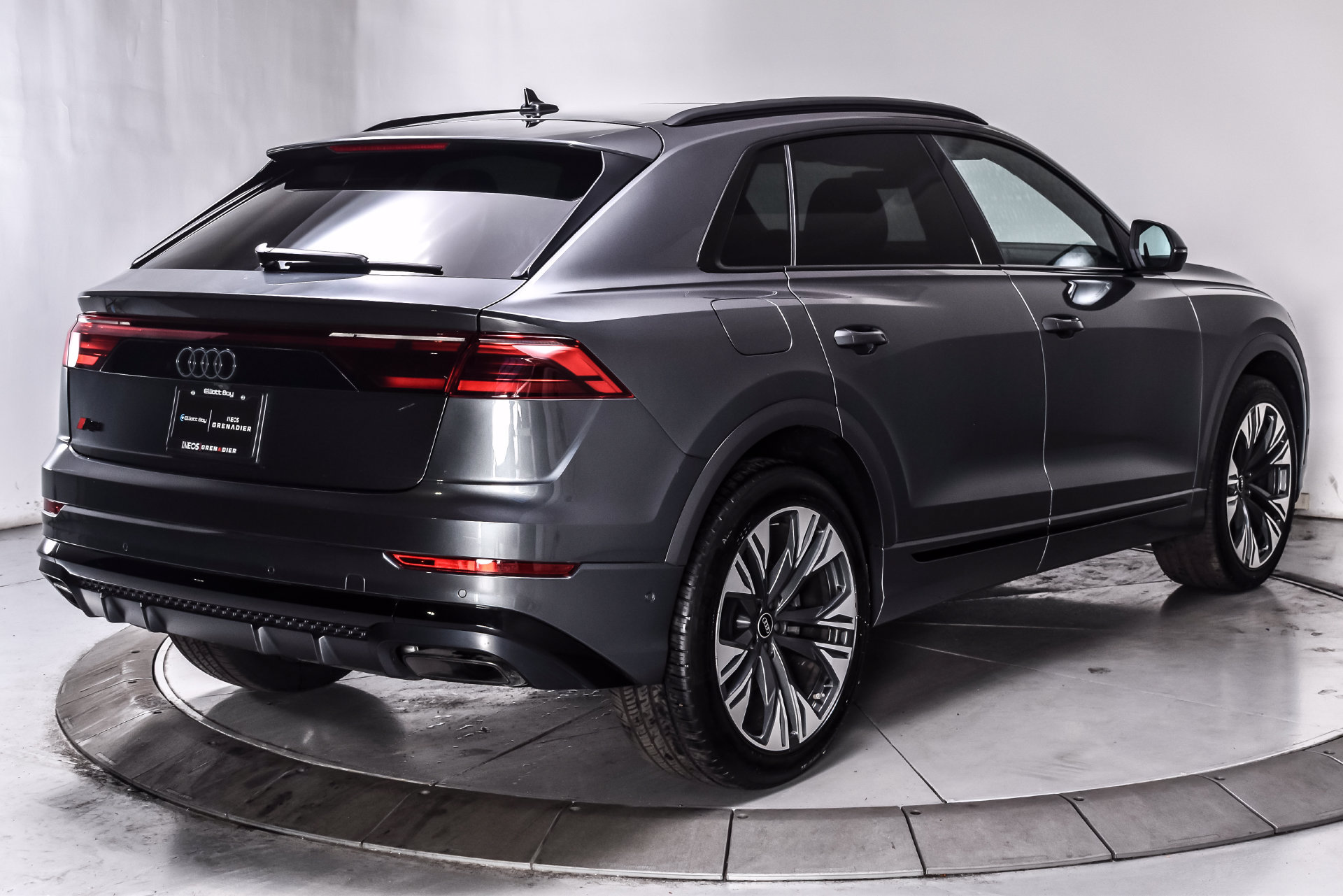 Used 2025 Audi Q8 Premium Plus AWD/4WD image 6