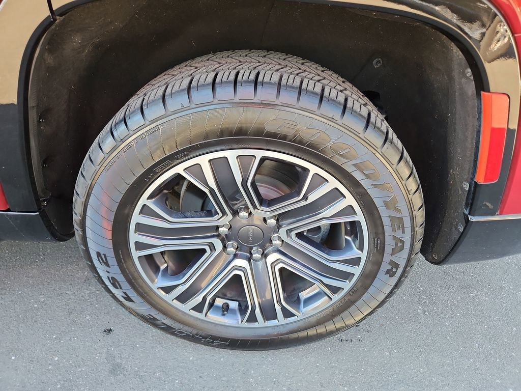 Used 2024 Jeep Wagoneer Series II w/ Flexible Seating Group image 35