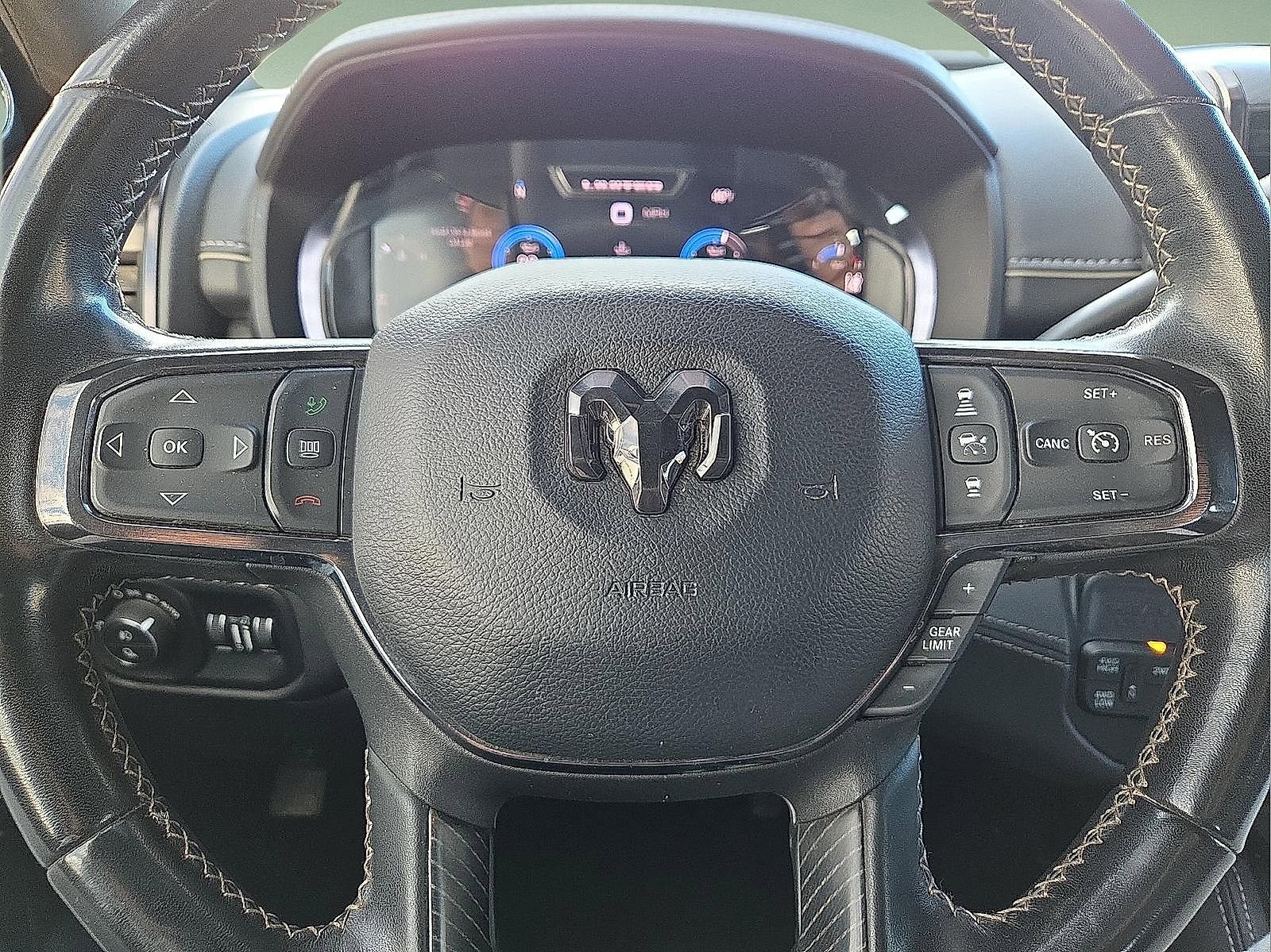 Used 2024 RAM 2500 Limited image 24