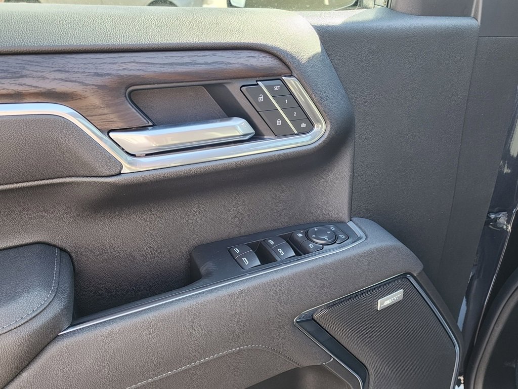 New 2026 GMC Sierra 1500 SLT image 15