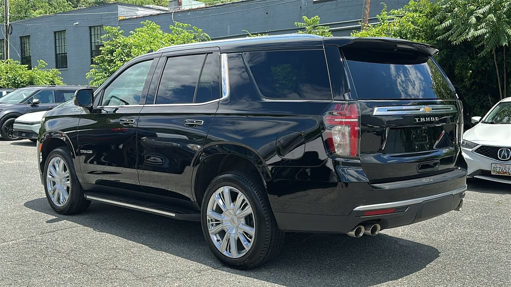 Used 2023 Chevrolet Tahoe High Country AWD/4WD image 3