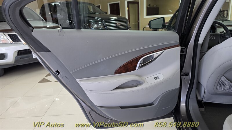 Used 2010 Buick LaCrosse CX FWD image 12