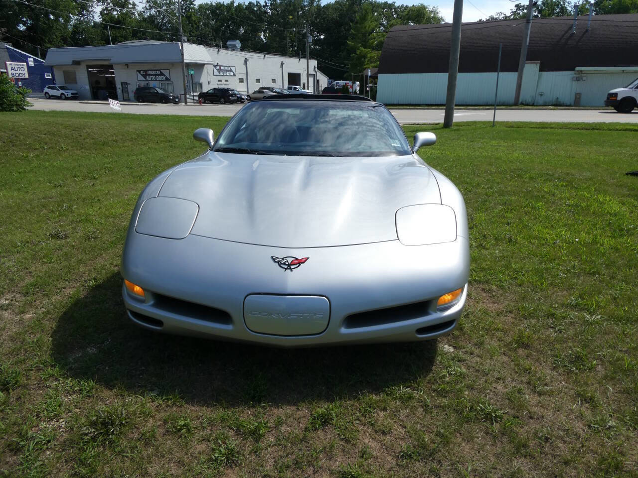 Used 2004 Chevrolet Corvette Coupe w/ Preferred Equipment Group image 2