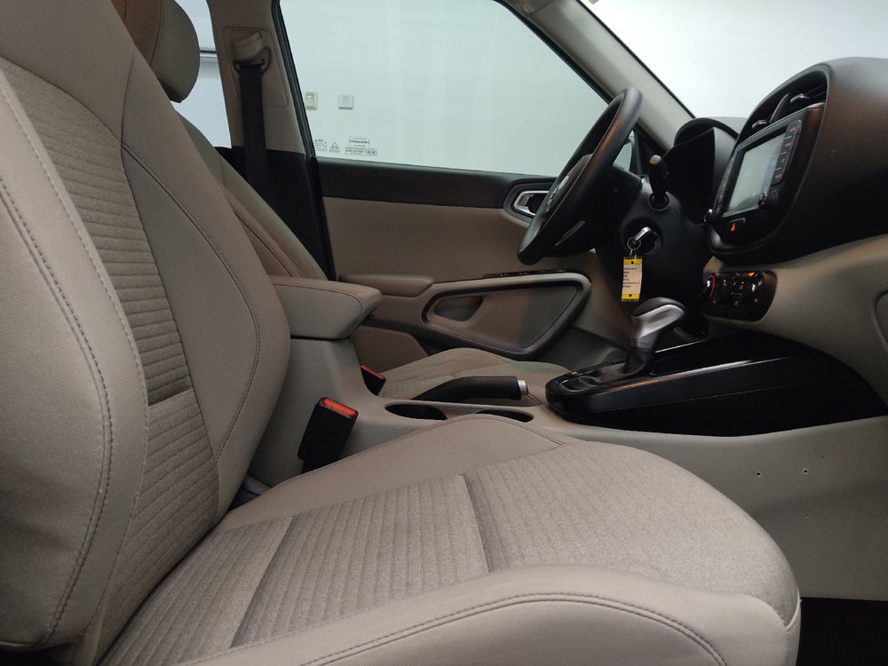 Used 2020 Kia Soul S FWD image 21