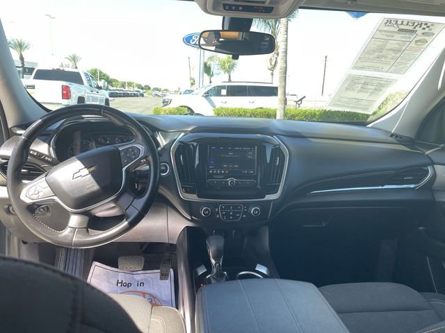 Used 2021 Chevrolet Traverse LT image 19