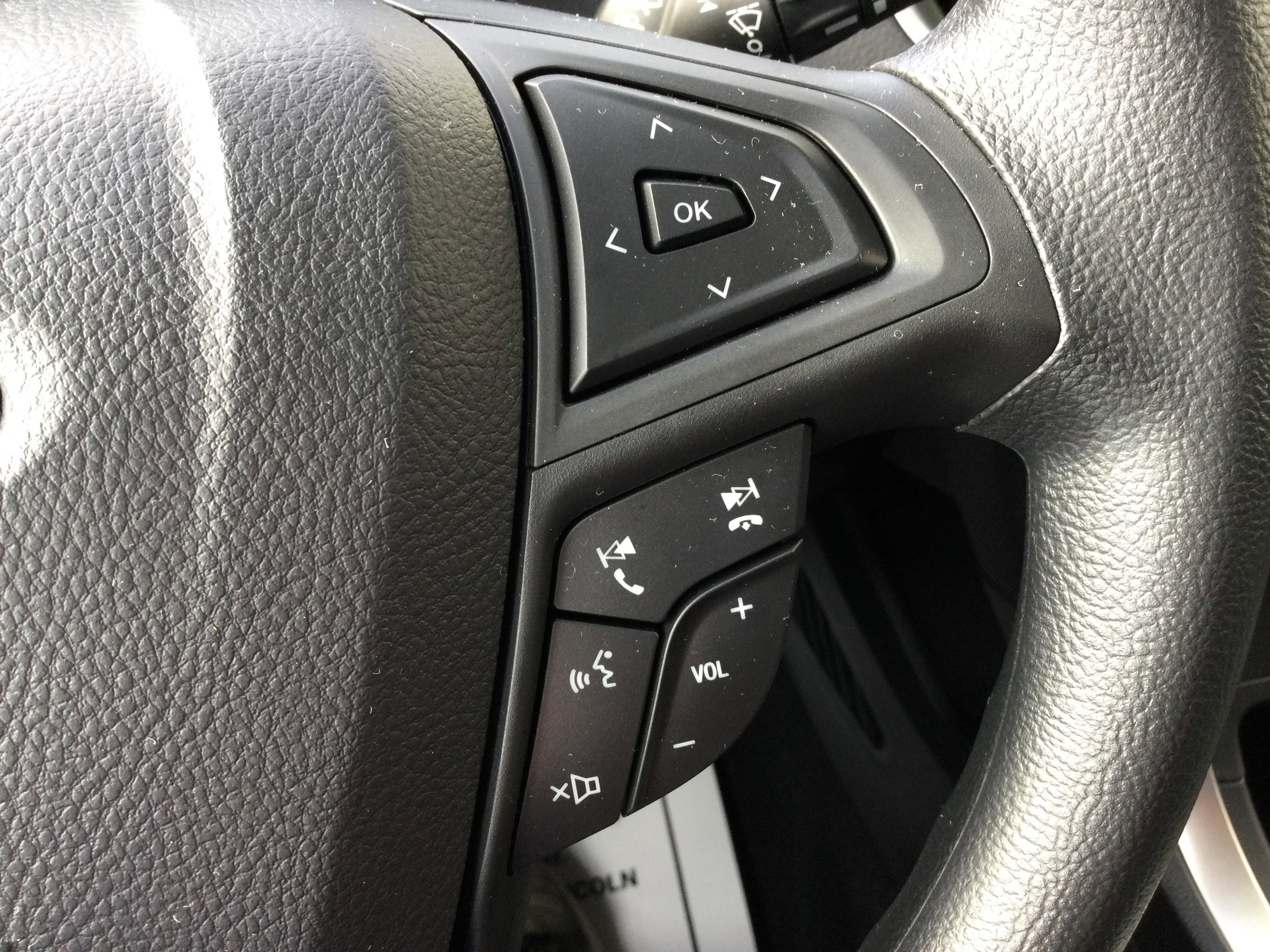 New 2024 Ford Edge SE w/ Black Appearance Package image 14