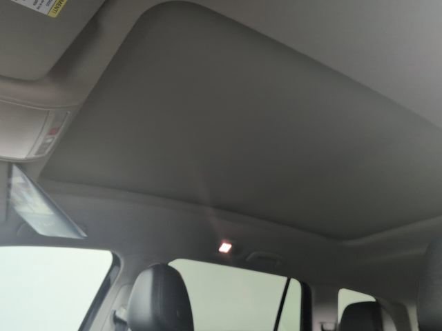 Used 2019 Volkswagen Atlas SEL R-Line AWD/4WD image 23