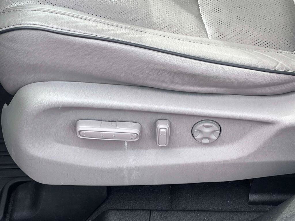 Used 2022 Honda Odyssey Elite image 16