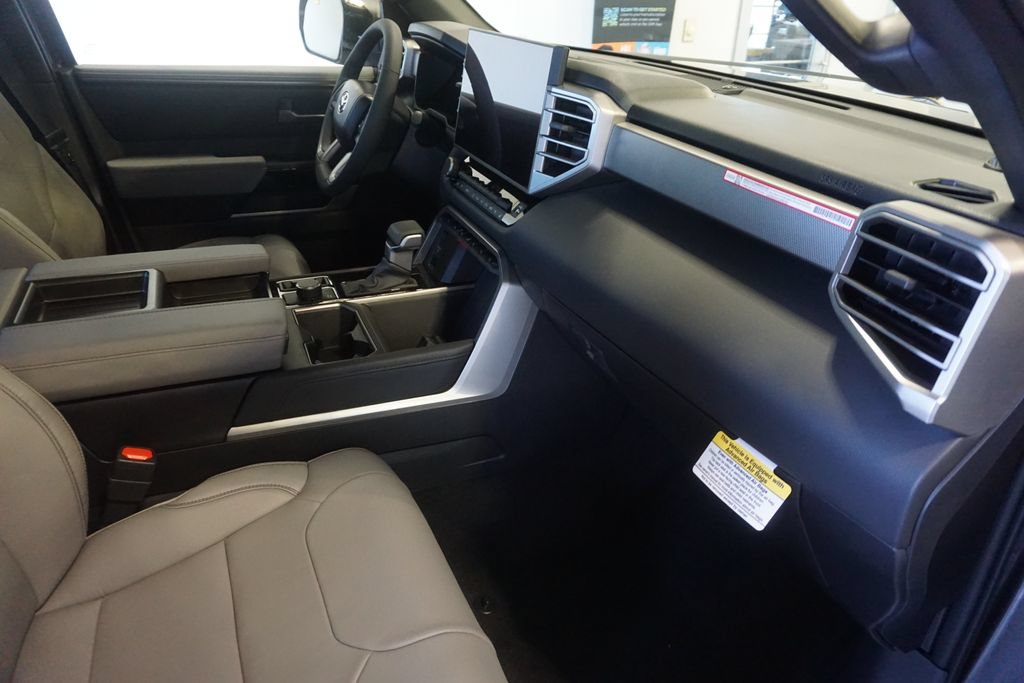 New 2026 Toyota Tundra Limited AWD/4WD image 25