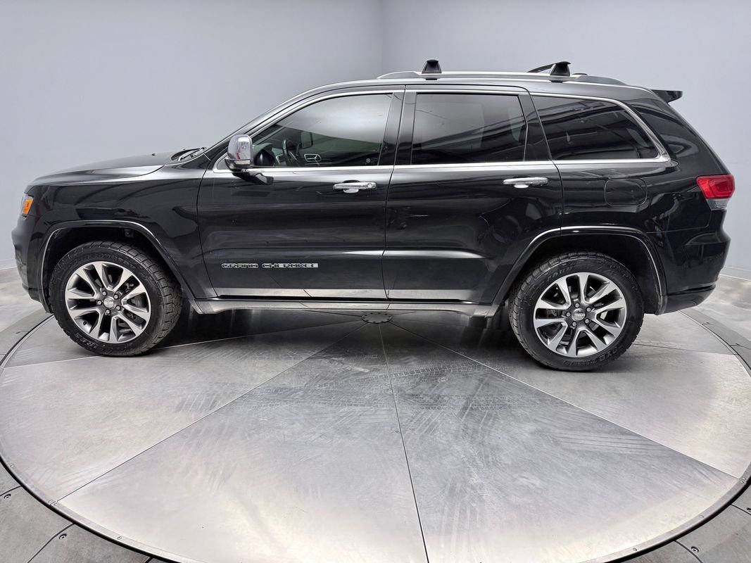 Used 2018 Jeep Grand Cherokee Overland AWD/4WD image 8