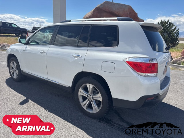 Used 2011 Toyota Highlander Limited w/ Tow Pkg image 4