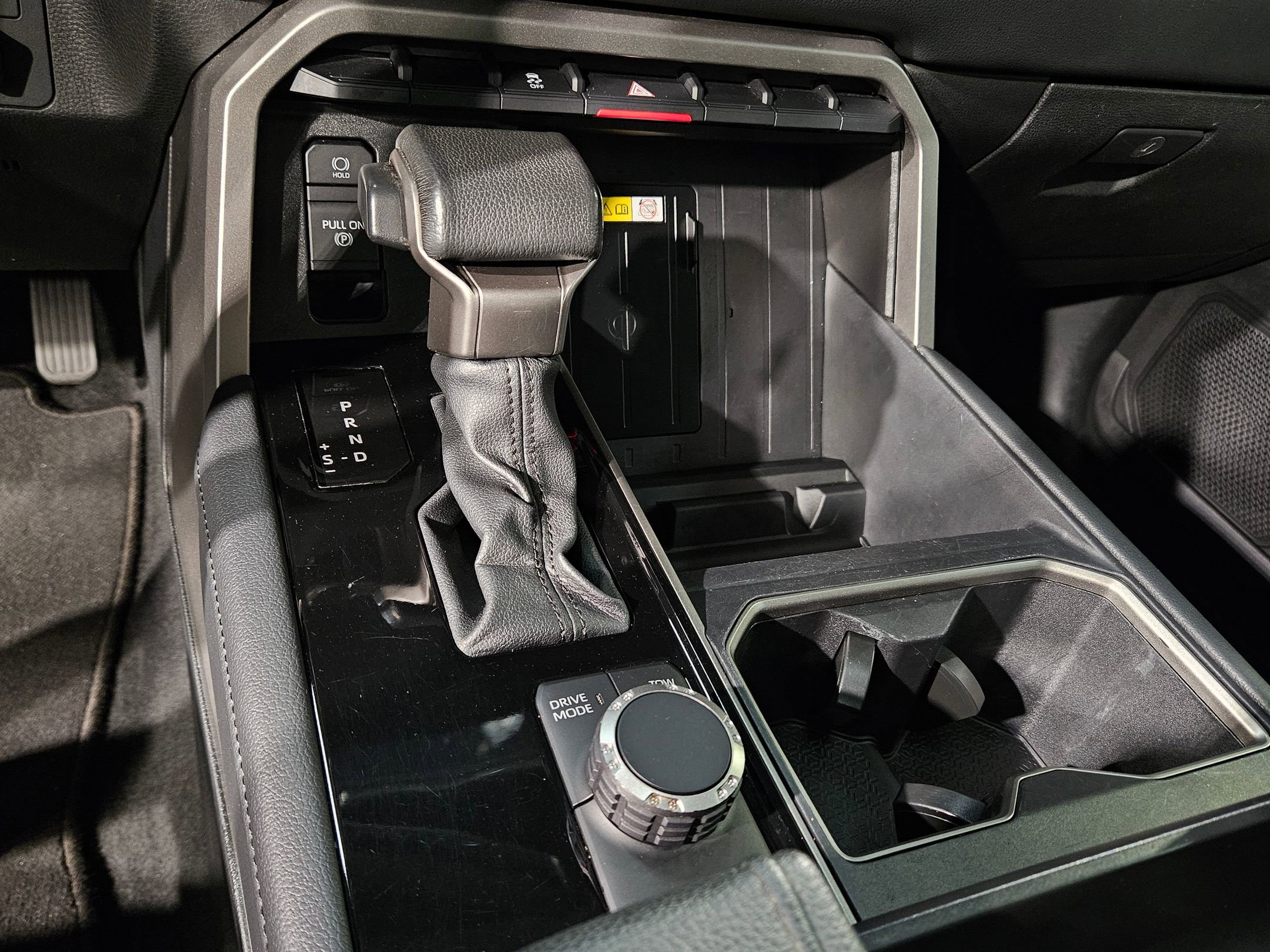 Used 2023 Toyota Tundra Limited w/ Power Package image 33