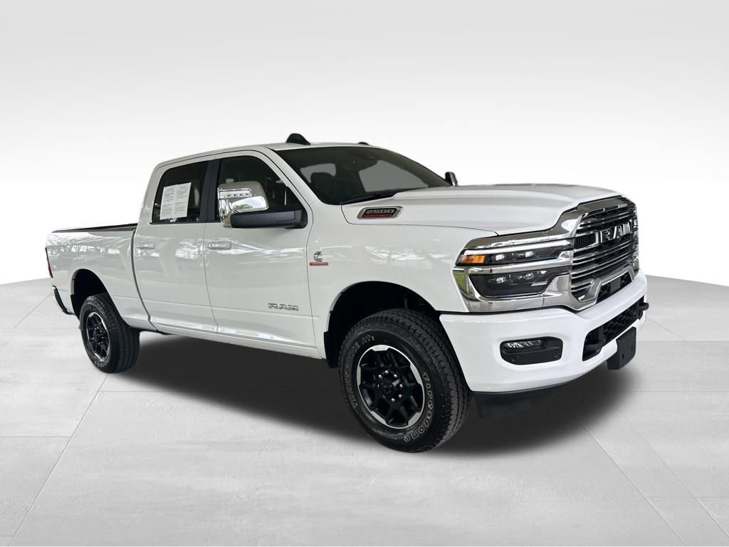 Used 2026 RAM 2500 Laramie AWD/4WD image 2