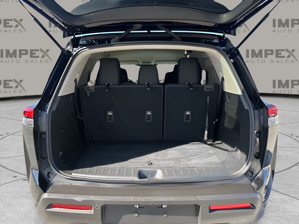 Used 2022 Nissan Pathfinder S image 26