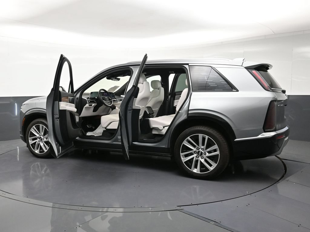 Used 2026 Cadillac Vistiq Luxury AWD/4WD image 36