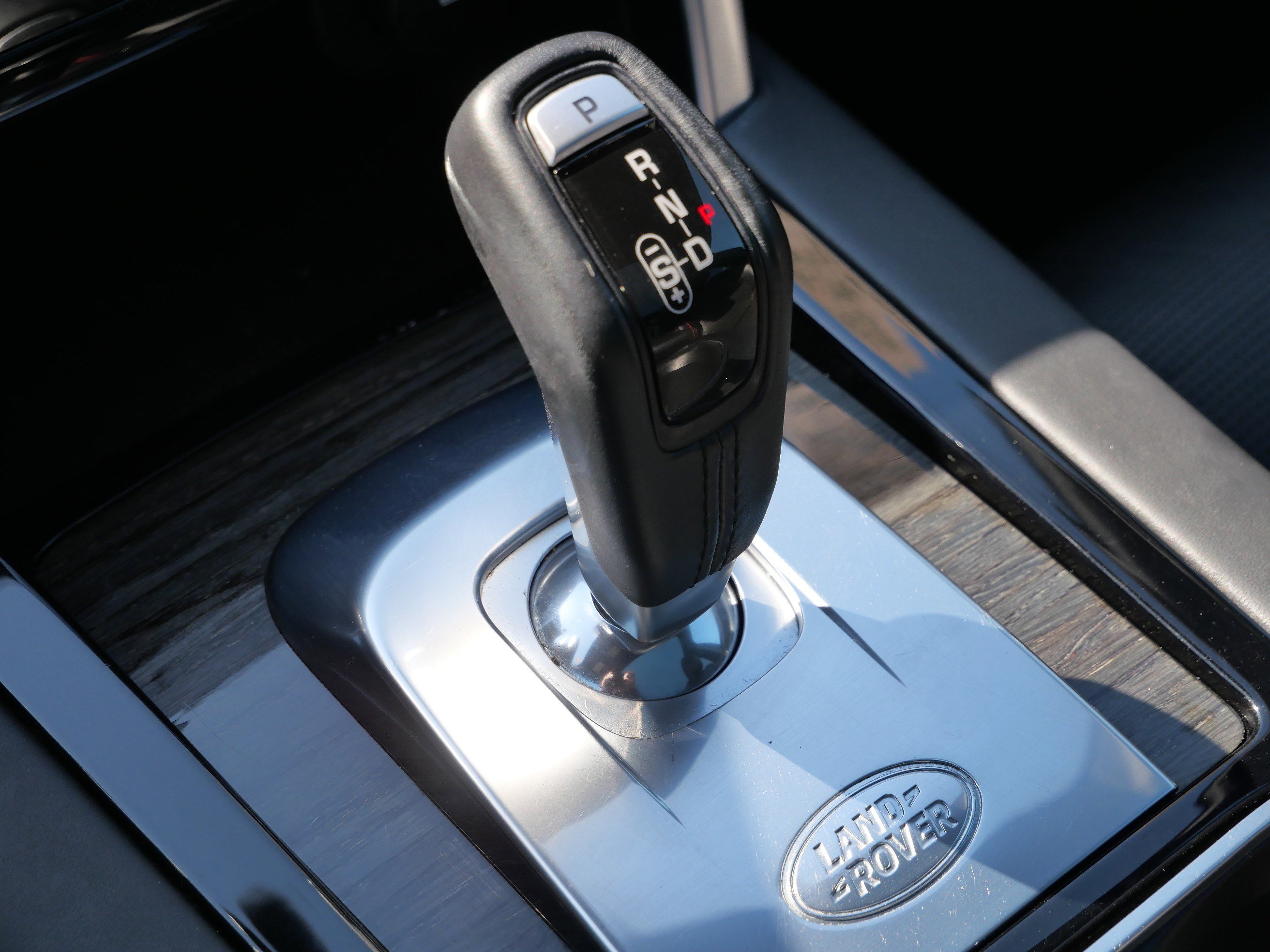 Used 2020 Land Rover Discovery Sport HSE R-Dynamic image 26