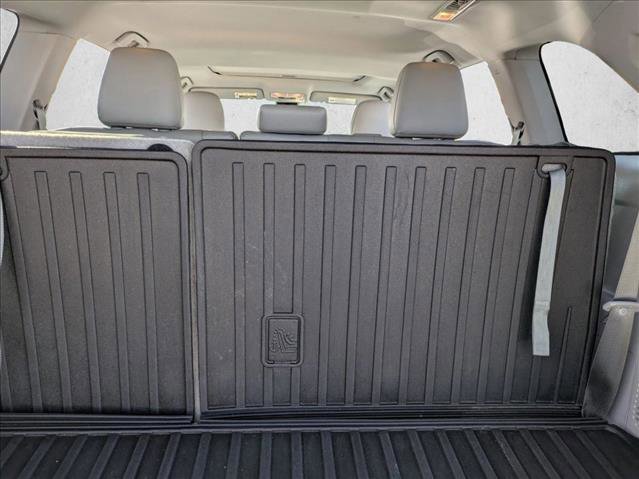 Used 2019 Toyota Highlander XLE image 6