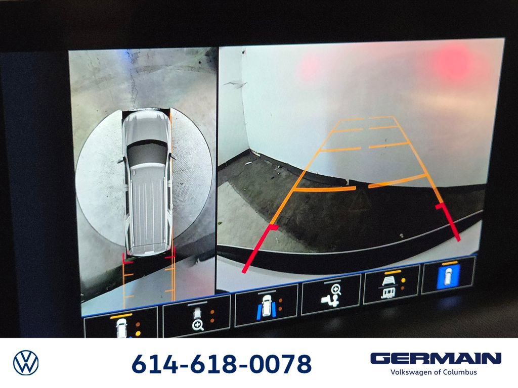 Used 2023 Chevrolet Suburban Z71 w/ Luxury Package AWD/4WD image 41