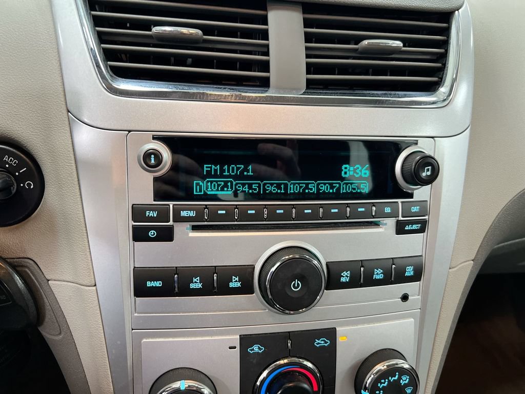Used 2009 Chevrolet Malibu LS FWD image 14