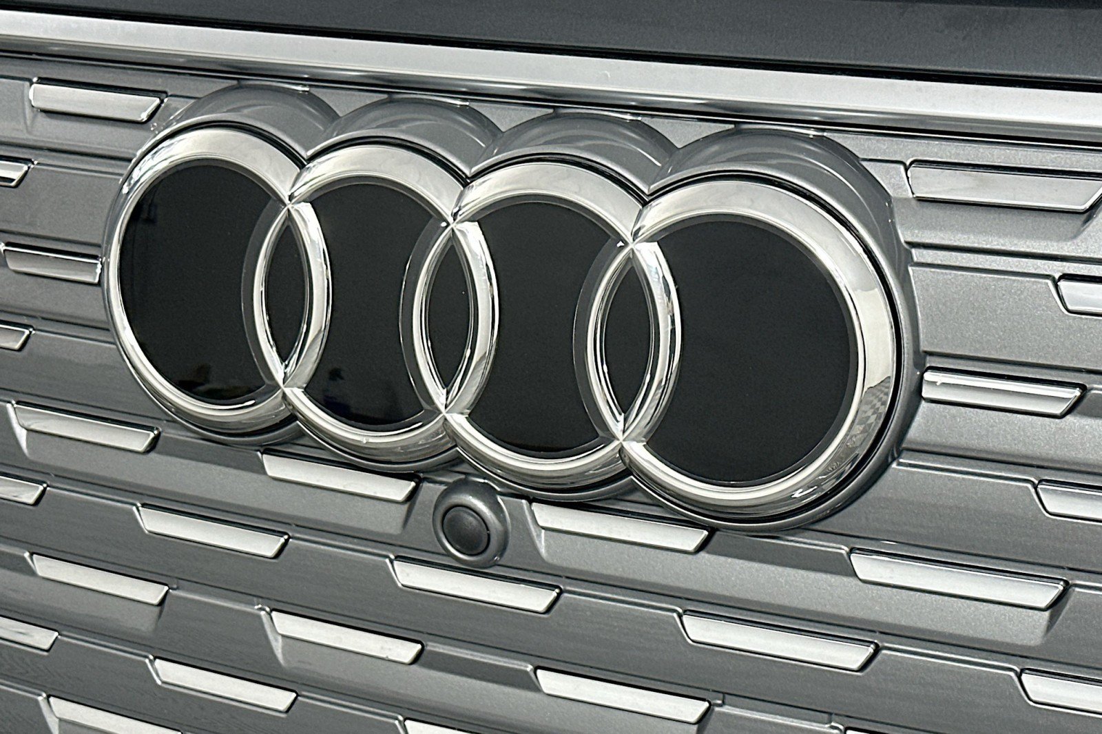 Used 2024 Audi Q4 e-tron Premium Plus w/ Premium Plus AWD/4WD image 15