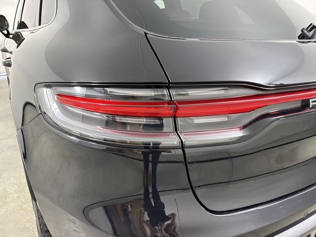 New 2026 Porsche Macan AWD/4WD image 18