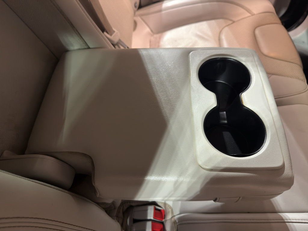 Used 2019 Jeep Cherokee Limited AWD/4WD image 30
