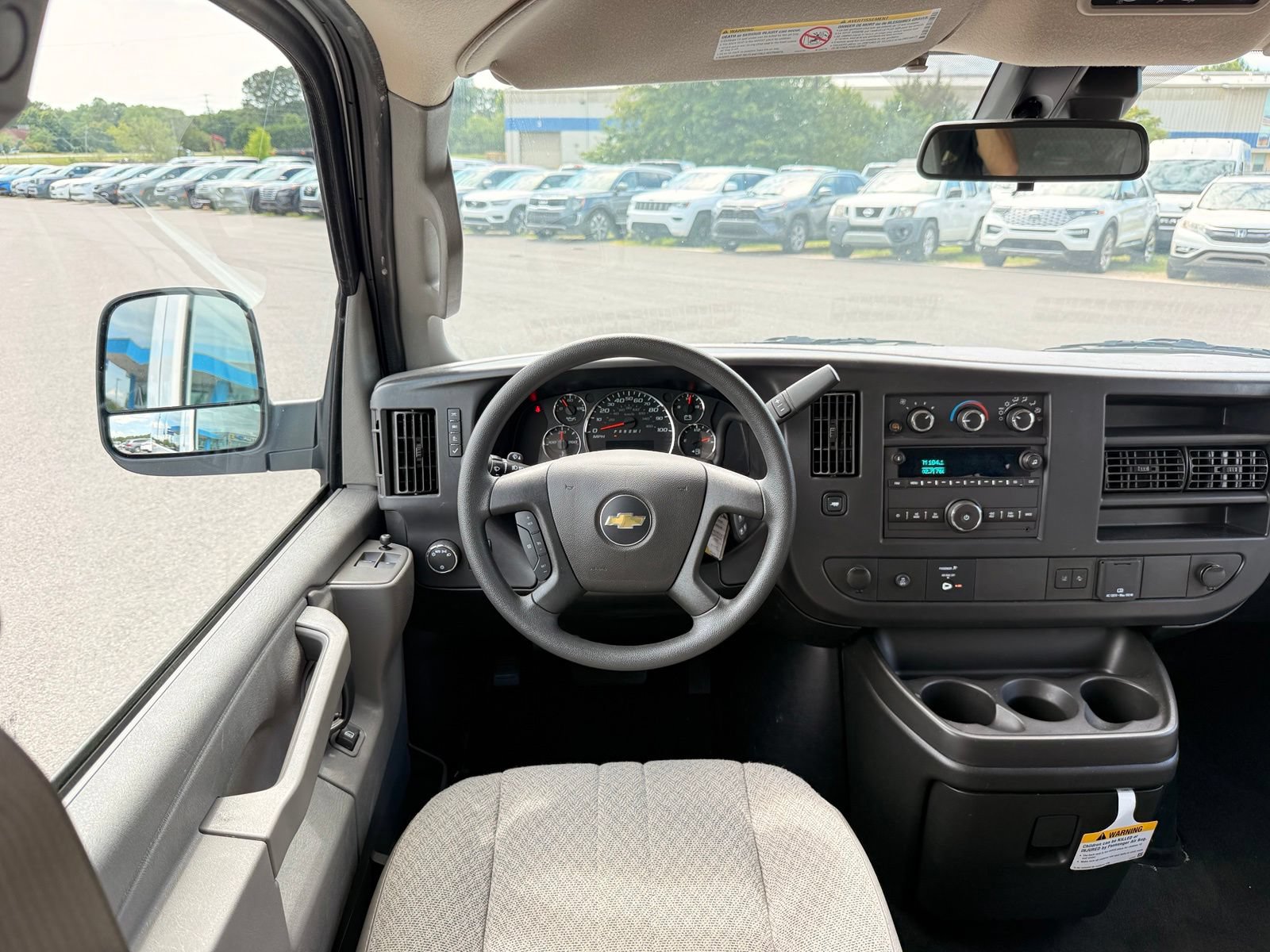 Used 2026 Chevrolet Express 3500 LT w/ LT Preferred Equipment Group RWD image 22