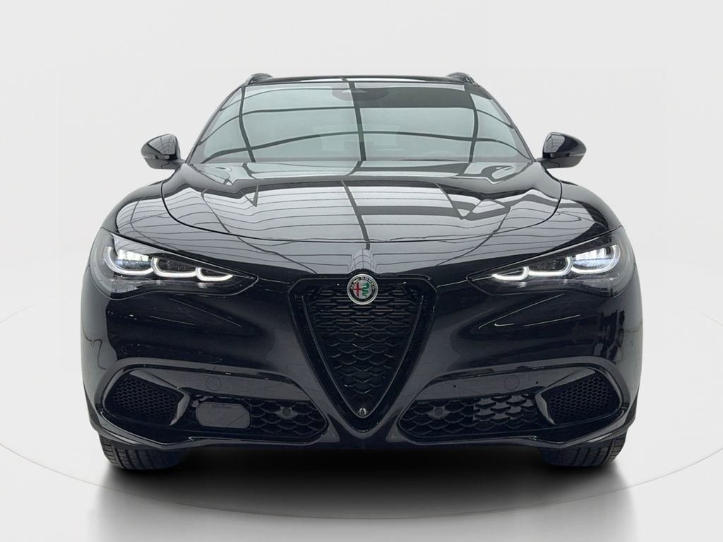 New 2025 Alfa Romeo Stelvio Sprint w/ Convenience Package image 3