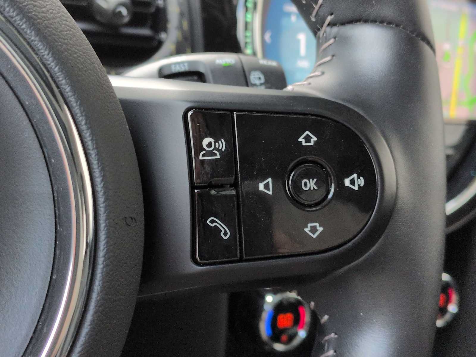 Used 2024 MINI Cooper SE FWD image 26
